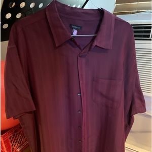 Men’s Short Sleeve Button Down Shirt Maroon